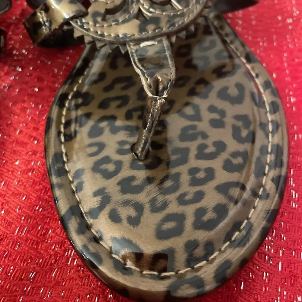 Circus by Sam Edelman Cherri Ceetha Thong Sandals size 8.5 New Flats